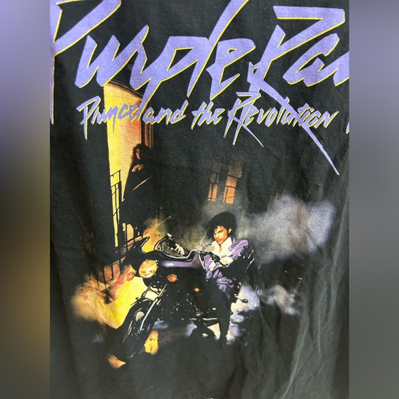 Prince Purple Rain women’s size Large graphic Tee - Picture 4 of 7